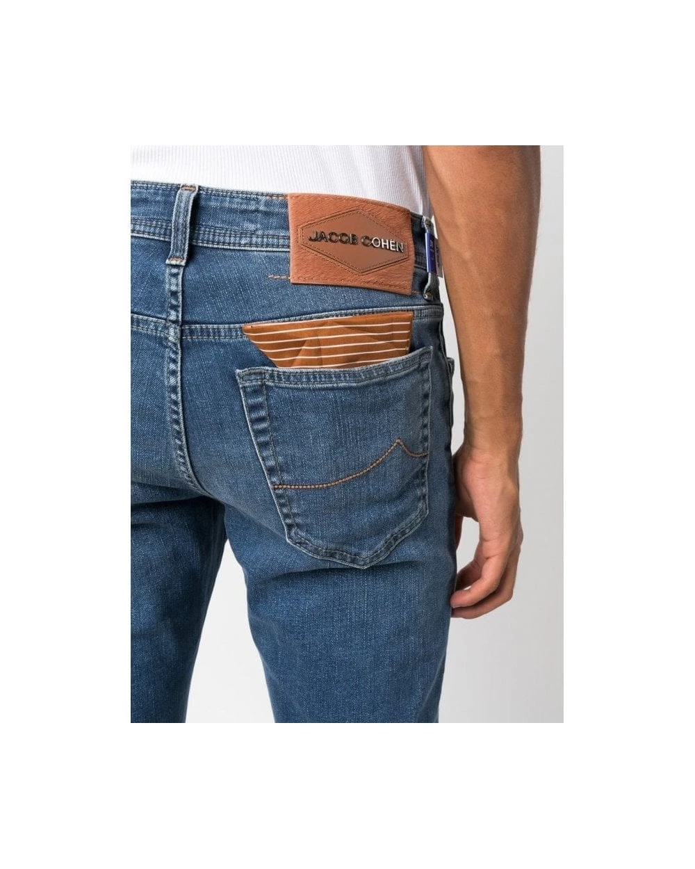 Jacob Cohen Mens Bard Slim Fit Jeans Light Blue Wash Denim 4 Jacob Cohen Mens Bard Slim Fit Jeans Light Blue Wash Denim - Image 2